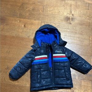 London fog coat size 4t boys hooded
